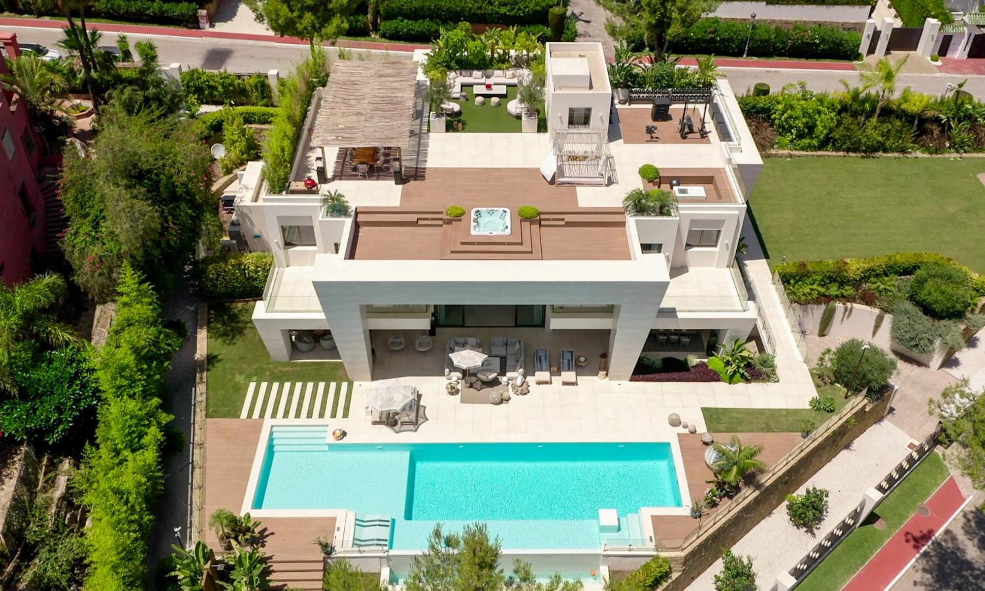 La 5 Bedroom In Sierra Blanca, *