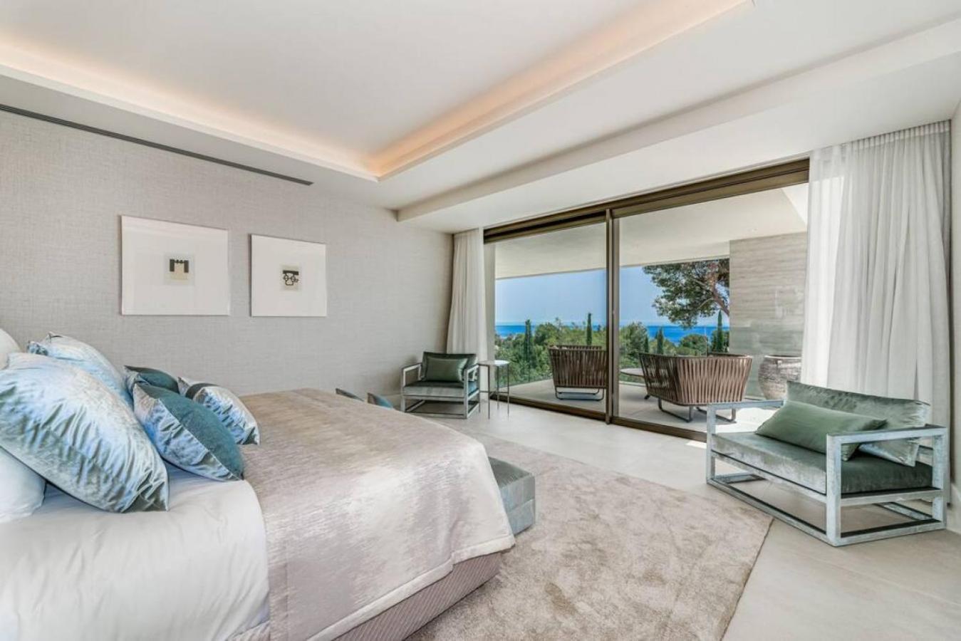 La 5 Bedroom In Sierra Blanca,