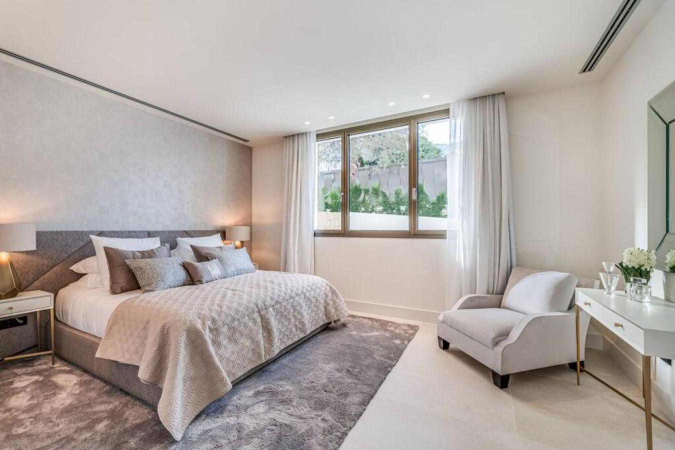 La 5 Bedroom In Sierra Blanca, *