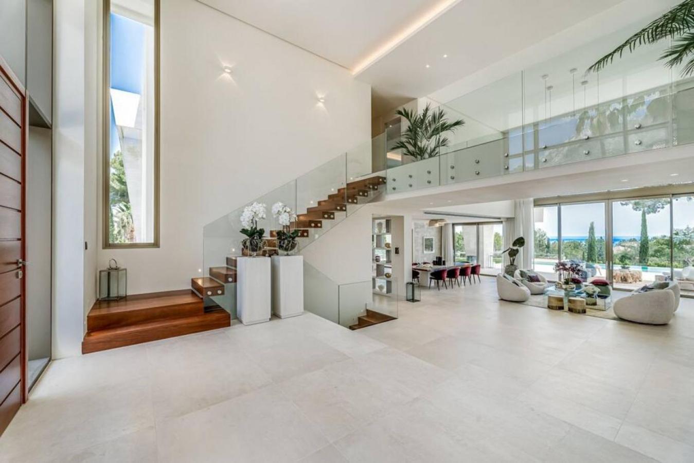 La 5 Bedroom In Sierra Blanca,