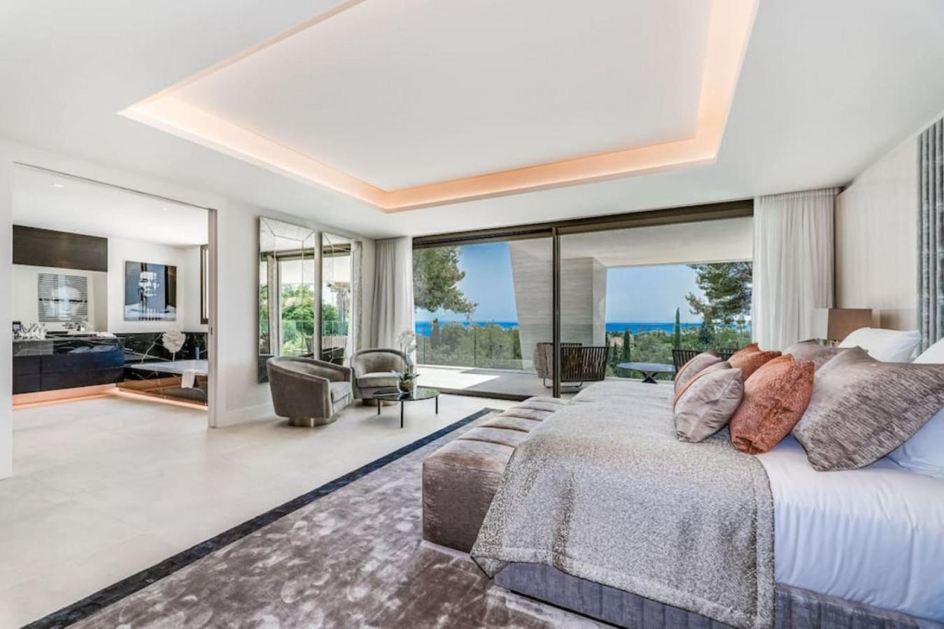 Villa La 5 Bedroom In Sierra Blanca, *
