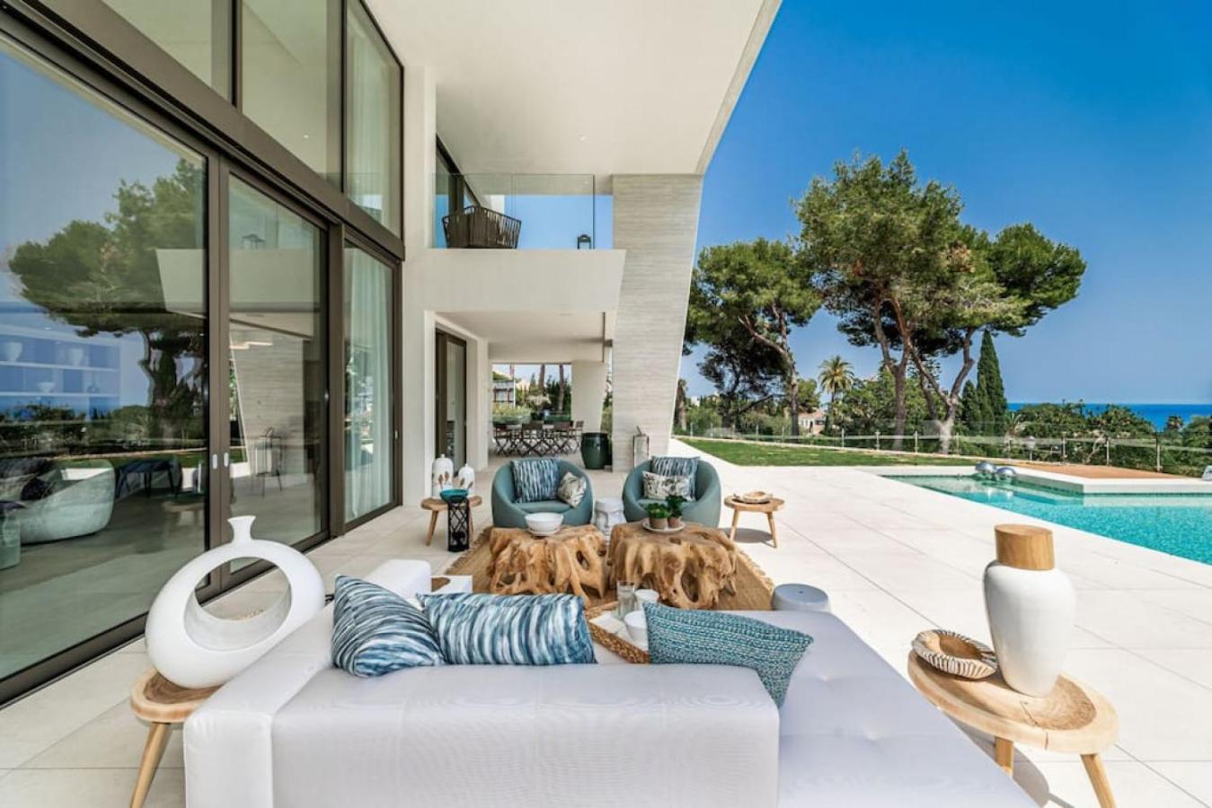 Villa La 5 Bedroom In Sierra Blanca, Marbella